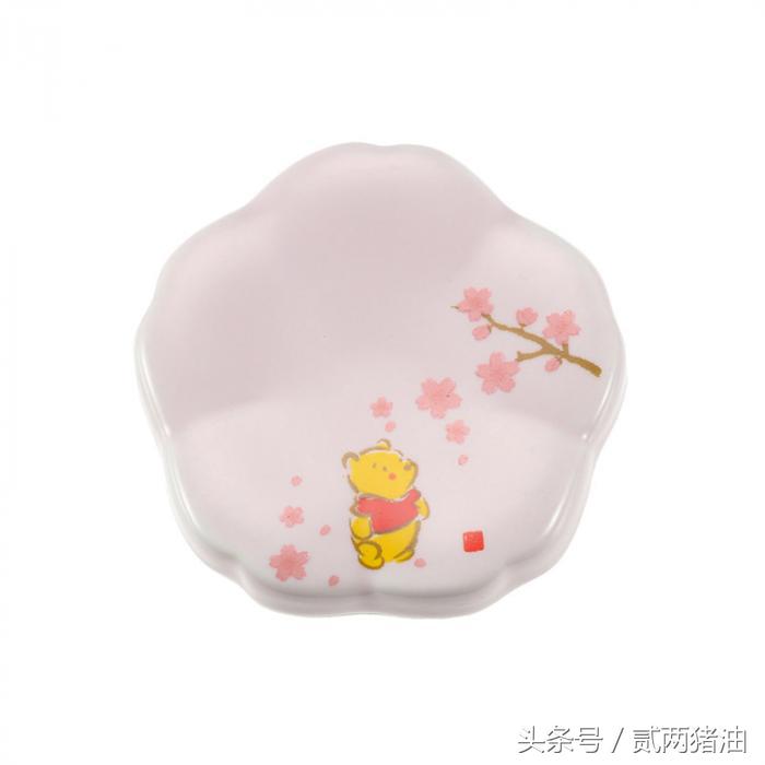 粉粉的维尼熊你看过吗？迪士尼将推出樱花主题的维尼熊新系列
