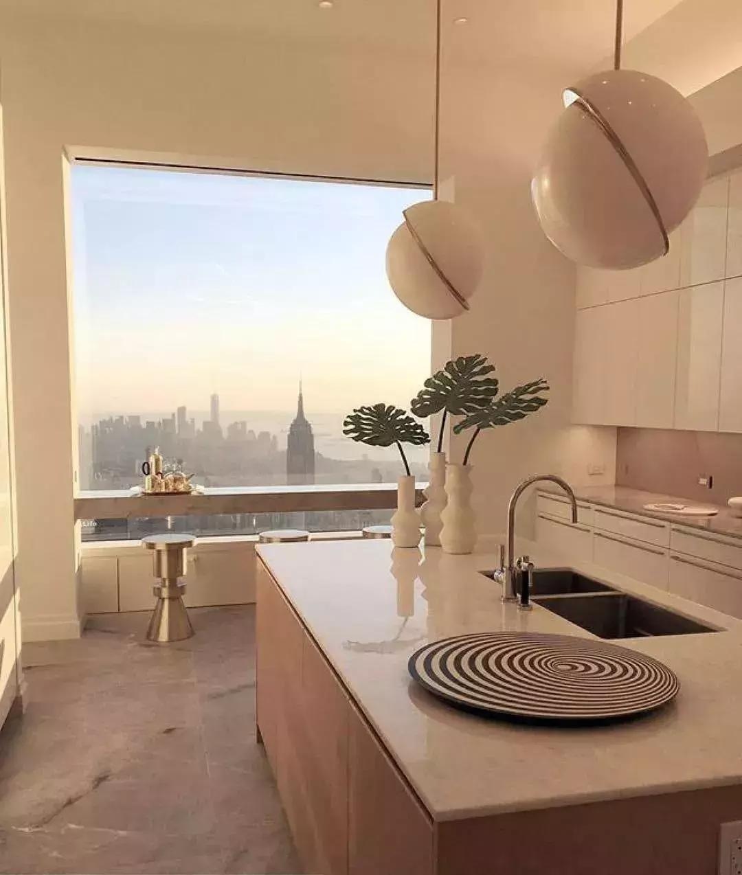 敢与吴彦祖PK的设计大神！42岁帅成“小鲜肉”，设计拿奖拿到手软