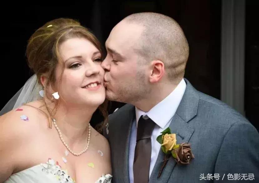 婚礼摄影师索赔一万,婚礼摄影师被投诉