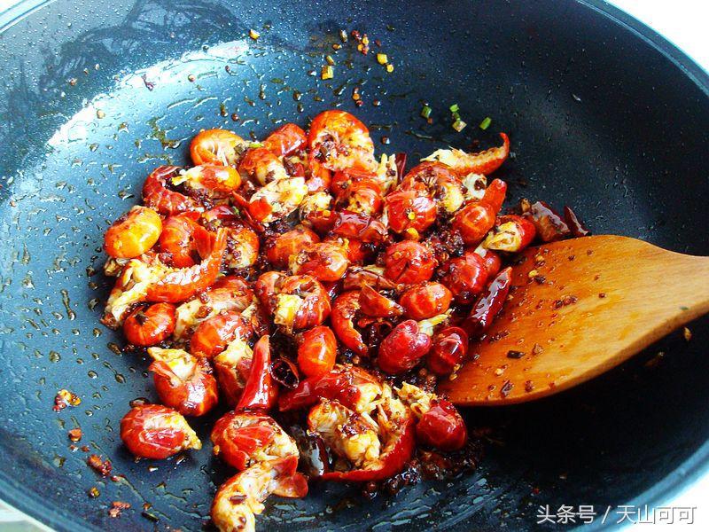 夜市麻辣虾尾最正宗的做法,麻辣虾尾怎么做好吃又简单视频