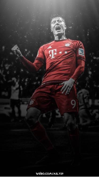 当今足坛十大中锋排名,足坛前十中锋排行榜