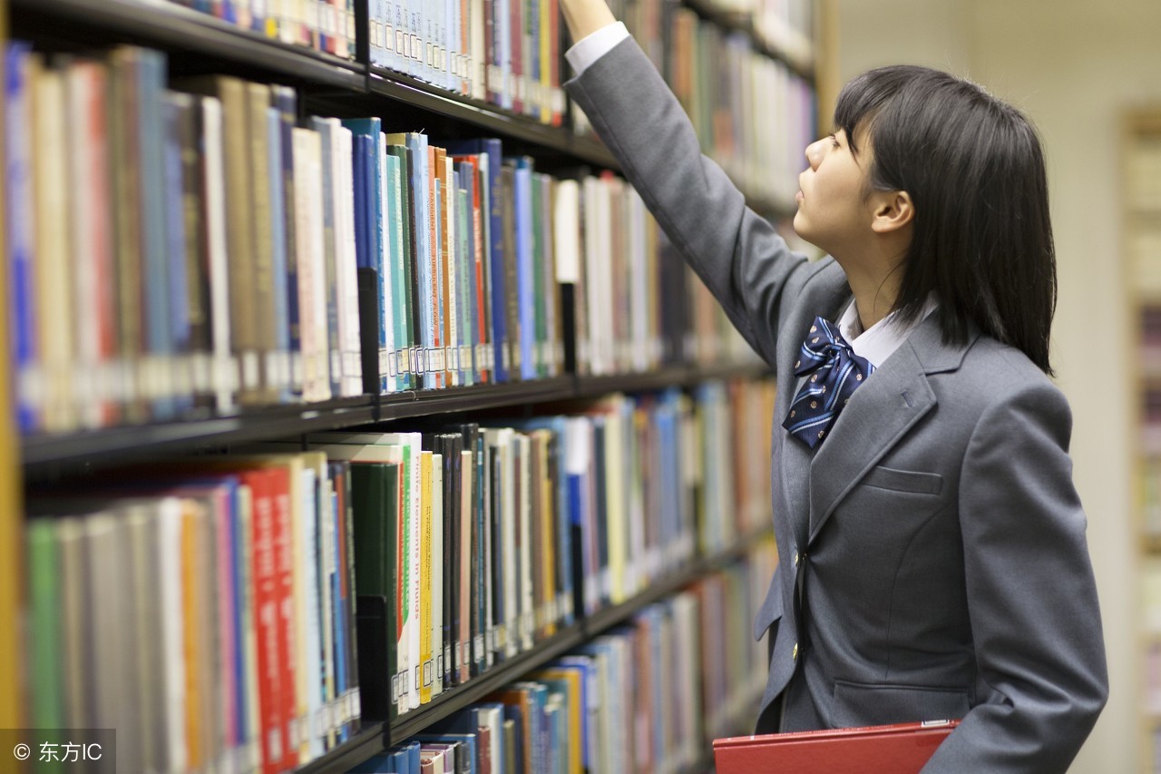 女儿11岁了还痴迷童话，医生说：那是病，得治！