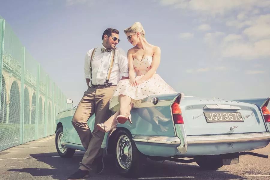 室外拍婚纱照pose的技巧,今年最流行的婚纱照姿势