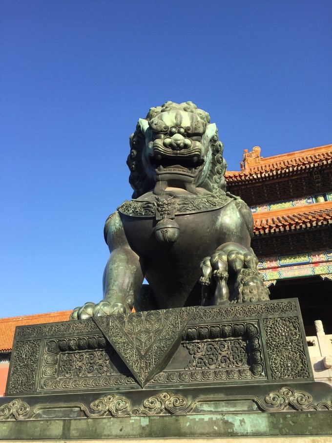 冬天去哪里旅游暖和特色美食,冬季游玩攻略美食推荐