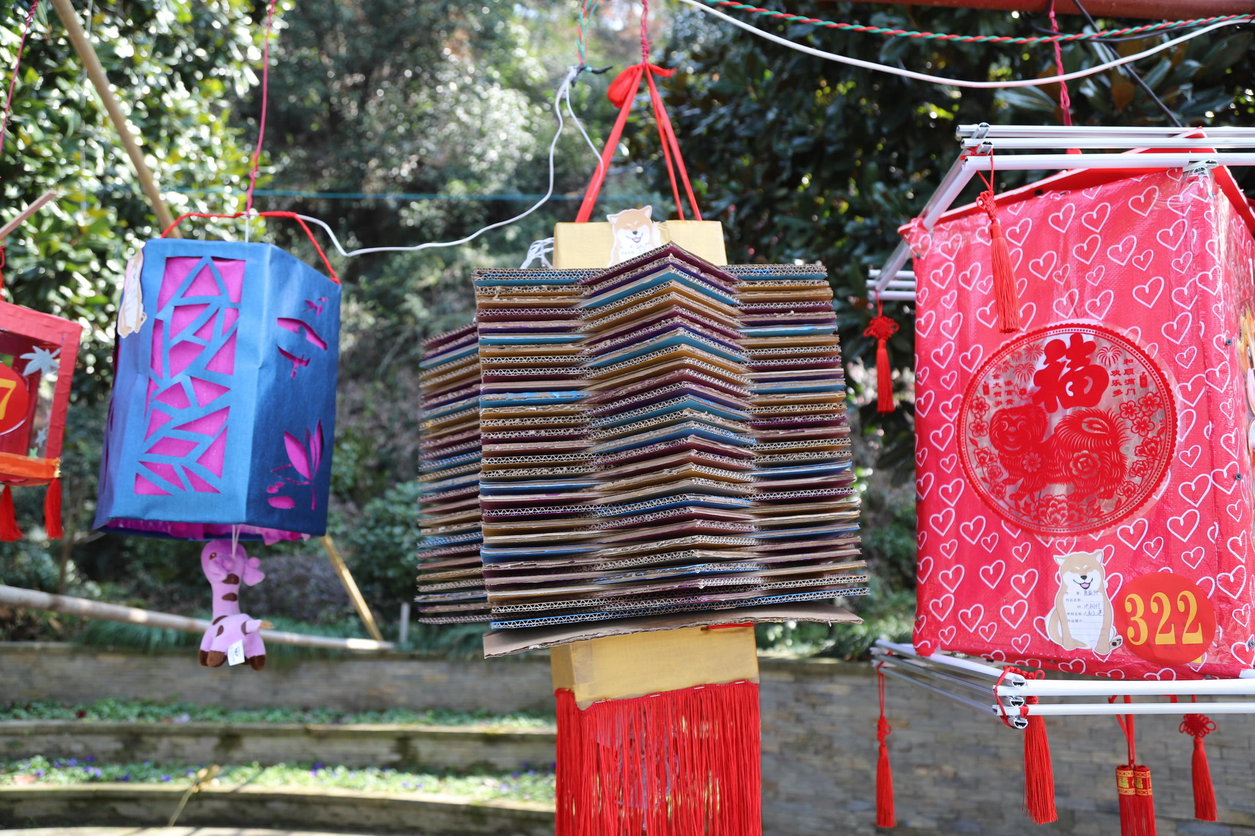 废物利用元宵节花灯手工制作,废物利用元宵花灯手工制作