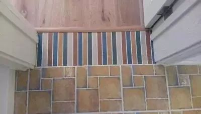 地砖和木地板怎么衔接啊,进门如何使用地砖与木地板衔接