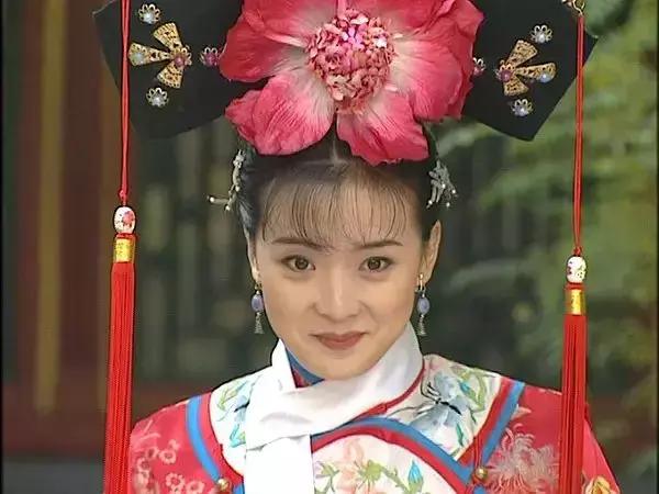 武林外史白飞飞为什么毁朱七七容,武林外史朱七七为什么救白飞飞