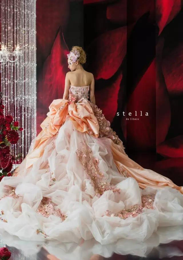 中国买不到的婚纱!Stelladelibero跳进花海的新娘,美到爆炸!