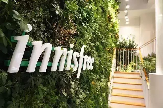 还在星爸爸%arabica排队?魔都还有这些超嗲主题咖啡馆等你拔草