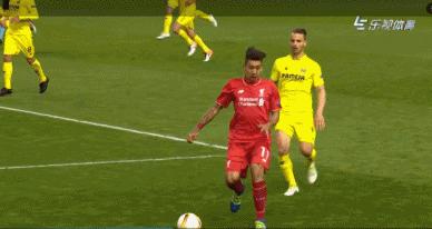 足球十大过人经典动作,足球最简单的过人动作小孩子