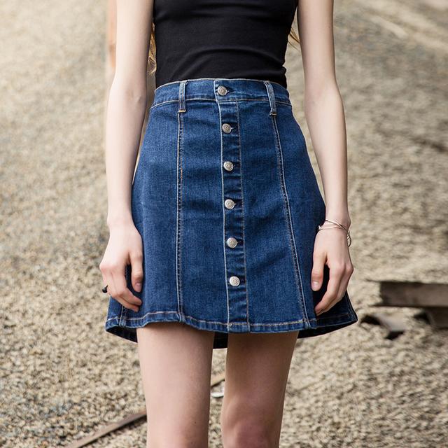 穿搭白t恤秋冬,白tee经典搭配