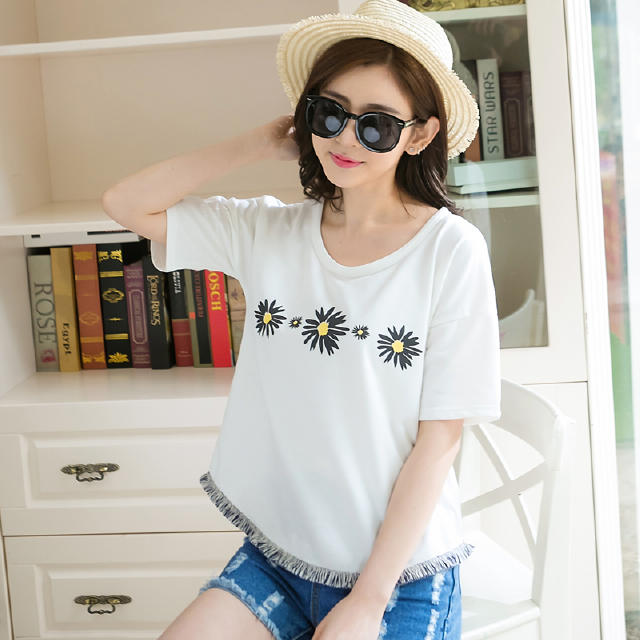 洋气小衫舒适透气又凉快气质穿搭,夏季凉爽的短衫