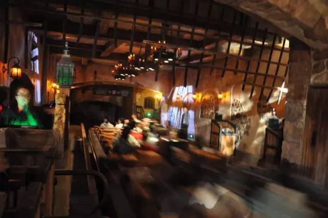 跟着朵拉去探险英文,迪士尼上海儿童游玩攻略