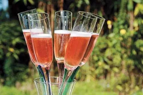 姑娘小心!史上最凶残“*身失**酒”来了|酒肉无忌