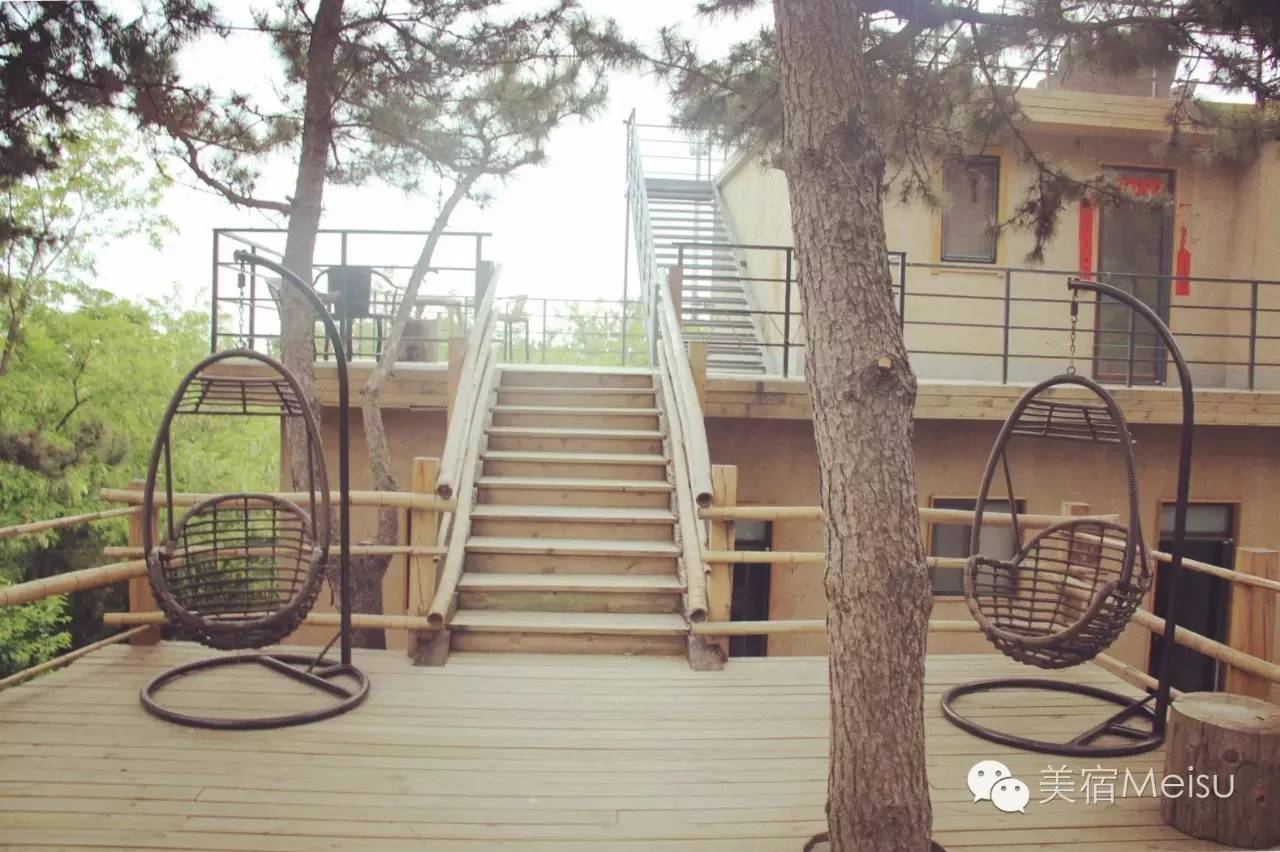 一家惊艳国牌度假界、一家美翻华北民宿圈，两种体验，看见最妩媚的青岛