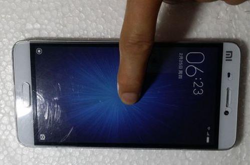 手机钢化膜贴膜正确方法,手机钢化膜贴膜技巧和手法