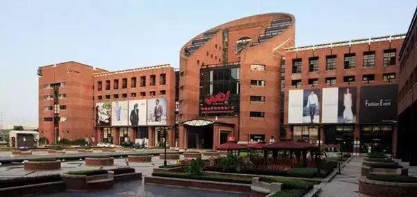 厦门奥特莱斯建成时间,奥特莱斯新项目