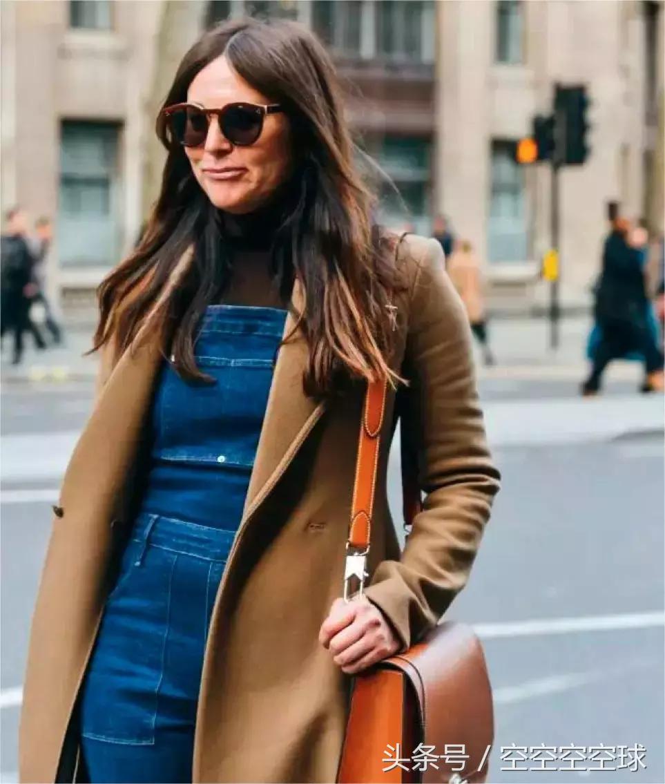 肩宽胸小腰细如何穿衣服,胸小肩宽腿短咋穿