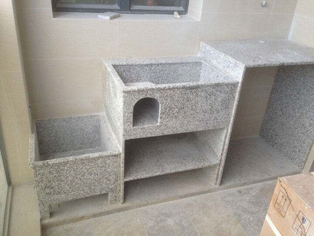 阳台上放洗衣机和拖把池,阳台上设计拖把池