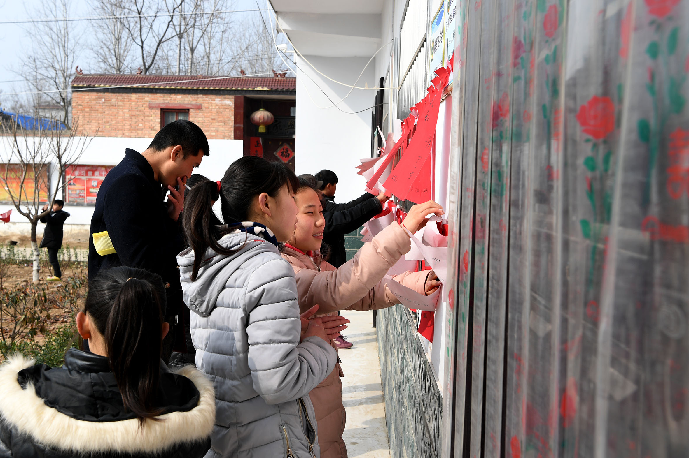 麒麟舞猜灯谜全家福:白楼乡金西村民的生活白糖粘蜜那叫个甜