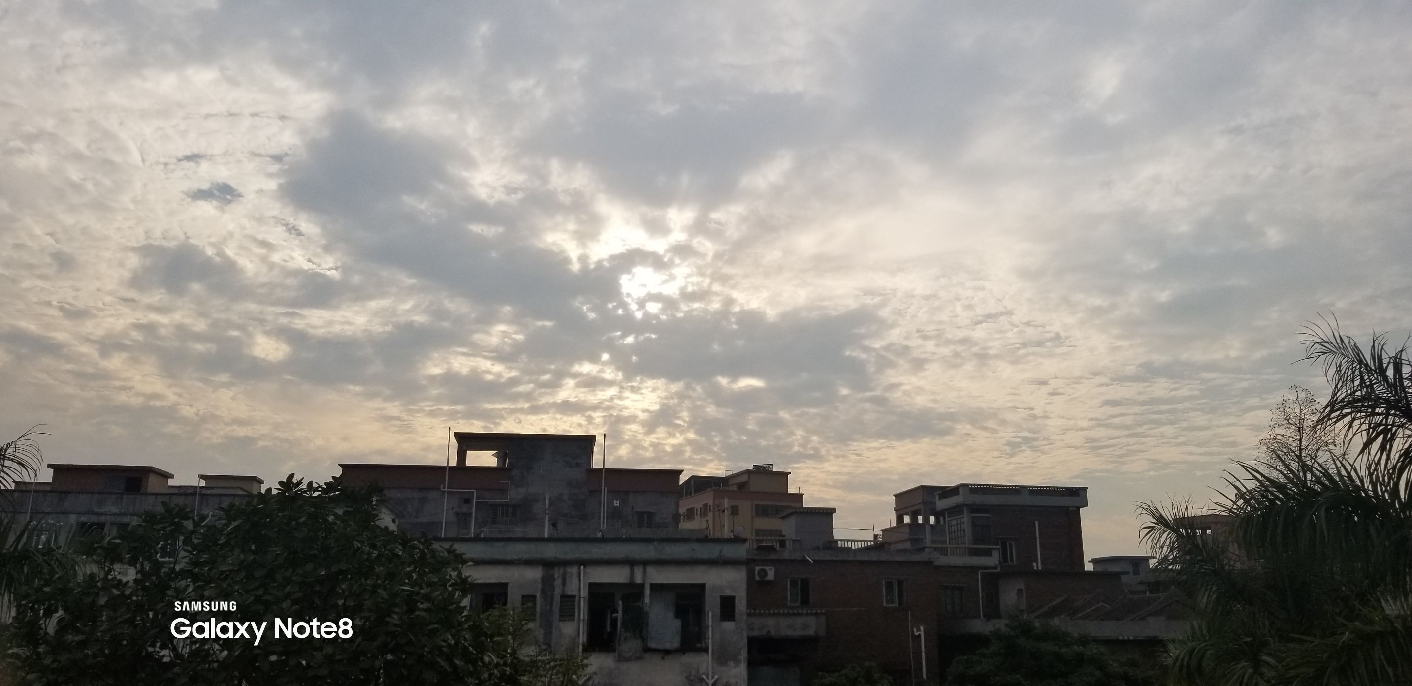 三星note8港版6+128二手,现在港版三星note8多少钱