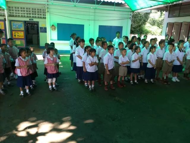 君行体验官专栏丨他在佛之国度，邂逅了一场浪漫