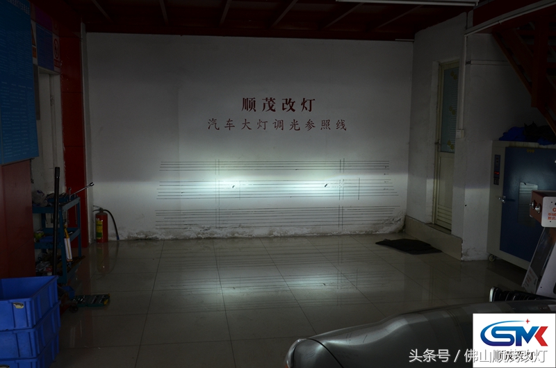 雷克萨斯es低配换led灯,汽车led灯太亮总是被误以为远光灯