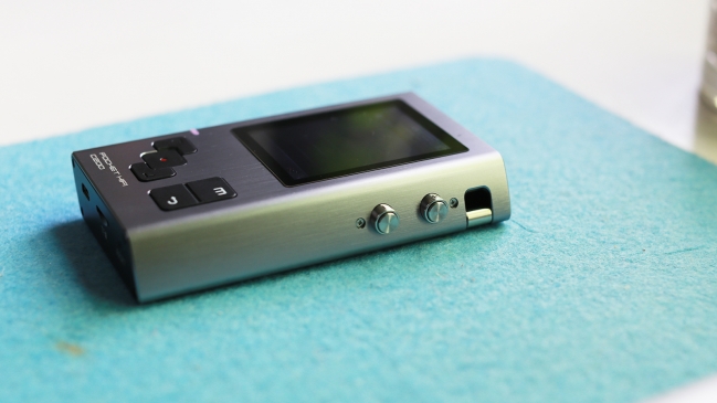 七彩虹c200播放器可以配4.4插头吗,七彩虹c200音乐播放器