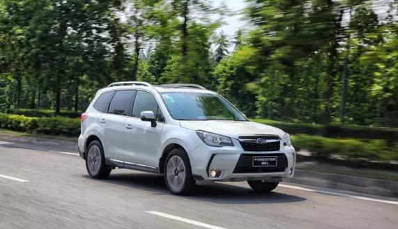 自成一派原创视频,2016款2.0斯巴鲁森林人评测