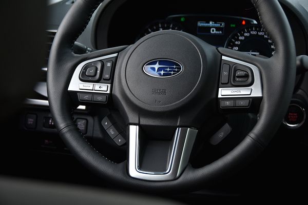 自成一派原创视频,2016款2.0斯巴鲁森林人评测