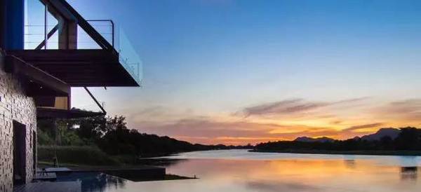 泰国桂河水上竹筏度假屋,泰国桂河水上屋度假村