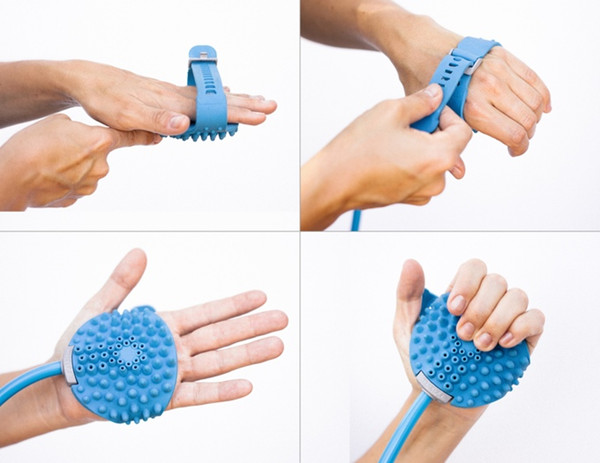 给狗狗洗澡用的淋浴,一次性手套戴上就可以给狗狗洗澡