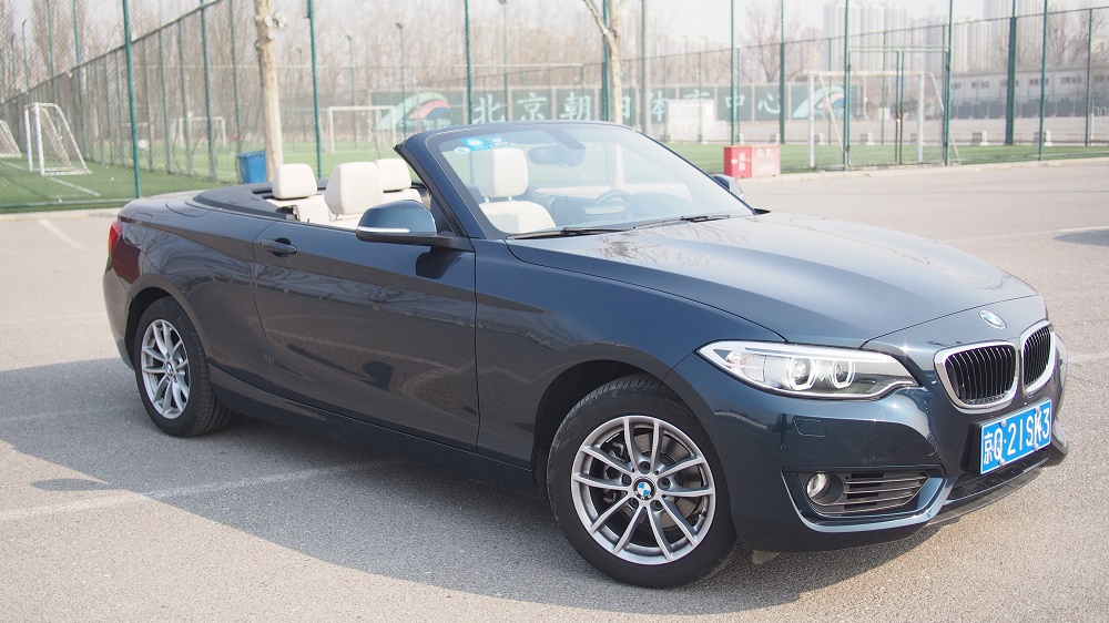 宝马218敞篷三缸发动机怎么样,宝马218i试驾体验