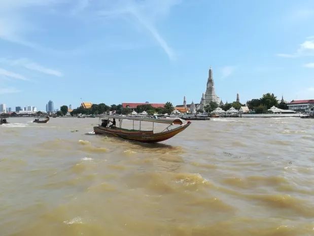 君行体验官专栏丨他在佛之国度,邂逅了一场浪漫