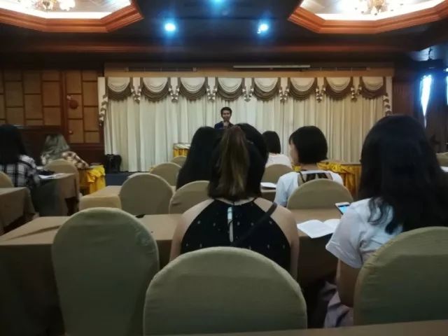 君行体验官专栏丨他在佛之国度，邂逅了一场浪漫