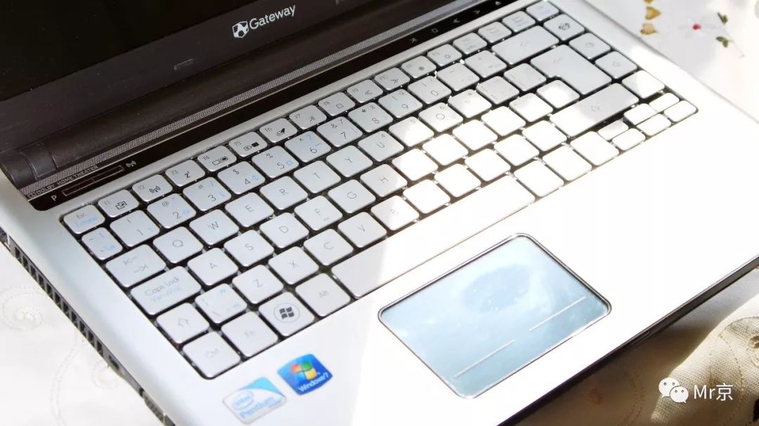 笔记本更换cpu详细教程,怎么样最简单的给笔记本电脑换cpu