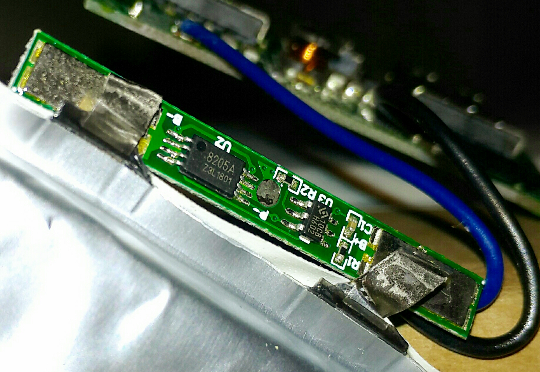 与乐磁吸充电宝拆解,拆解充电宝100000毫安