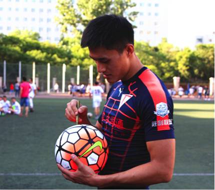 微语·精选如果可以，我愿意化作那只足球