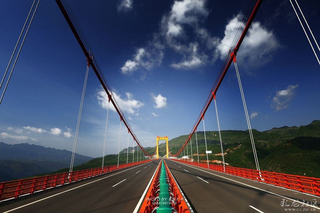 云南大山大河间的飞龙总能震撼全球摄影家