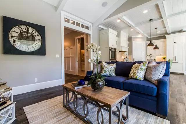 别人家装修图片,吊顶装修效果图客厅餐厅一体100平