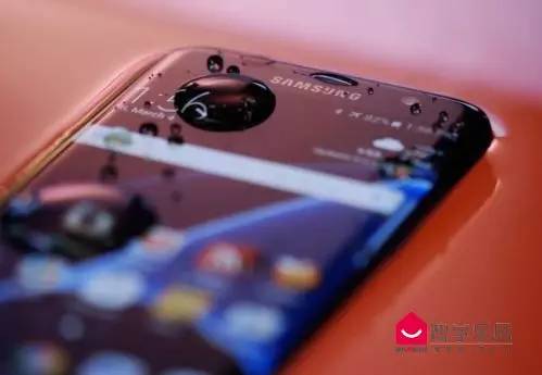 s7edge优点和缺点,同事说买完老后悔