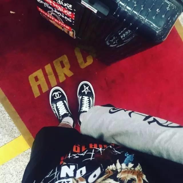 2021涂鸦板鞋流行,涂鸦板鞋