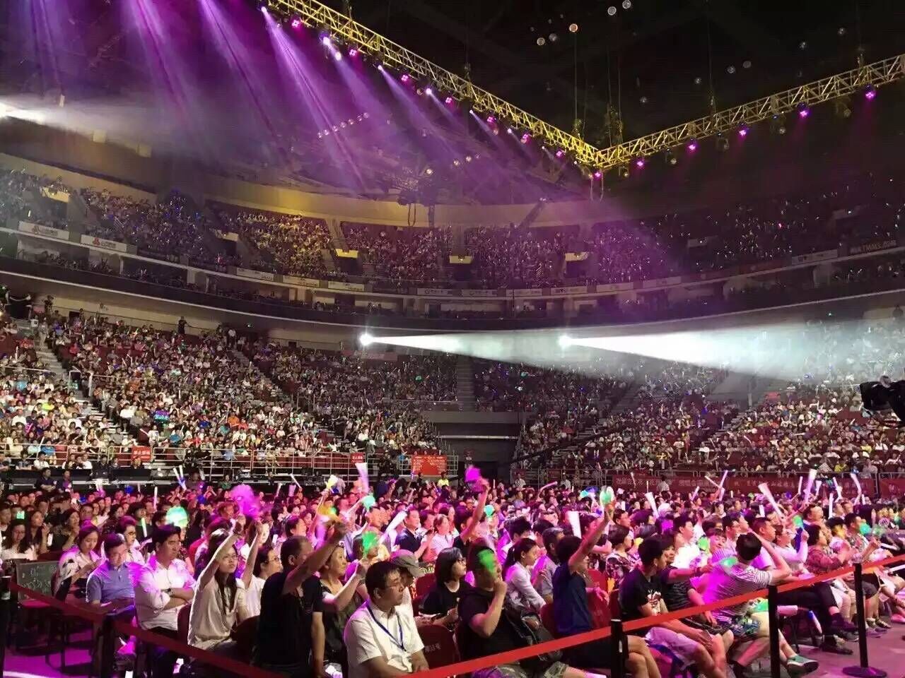 乌兰图雅王丽达演唱会40首连唱,乌兰图雅套马杆2020群星演唱会