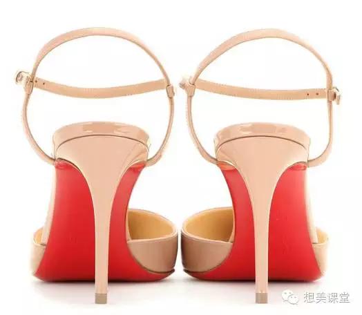 怎么穿高跟鞋显腿细长视频,超长版高跟鞋怎么穿才好看