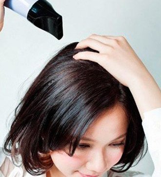 2020流行中短卷发烫发教程,短卷发最简单的扎法