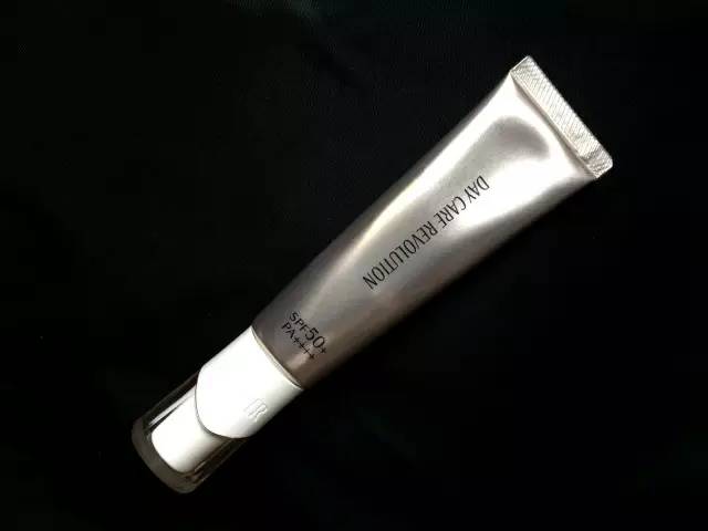 最好用的三款防晒霜,必买的十款防晒霜