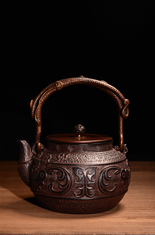 国产铁壶与日本铁壶,选国产还是日系