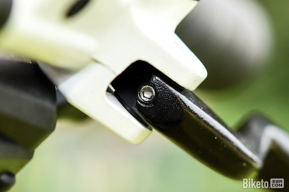 欧亚马酷炫pro-m990d棕色,欧亚马折叠自行车18速酷炫m990