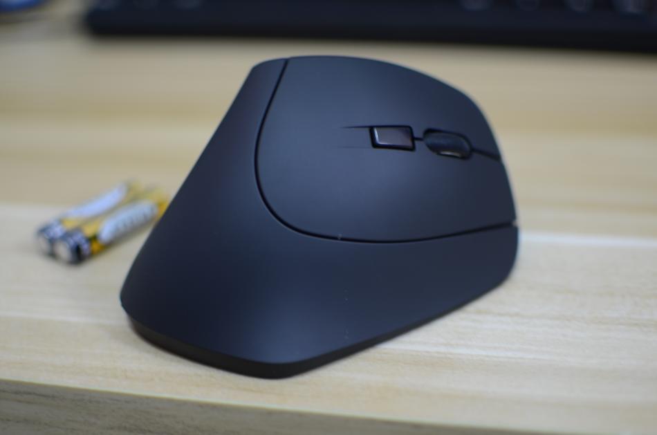 让鼠标自己动起来,达尔优无线带配重的鼠标