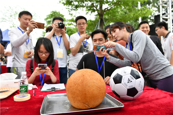 直径23.4厘米，比足球还大！这个顺德煎堆不一般！